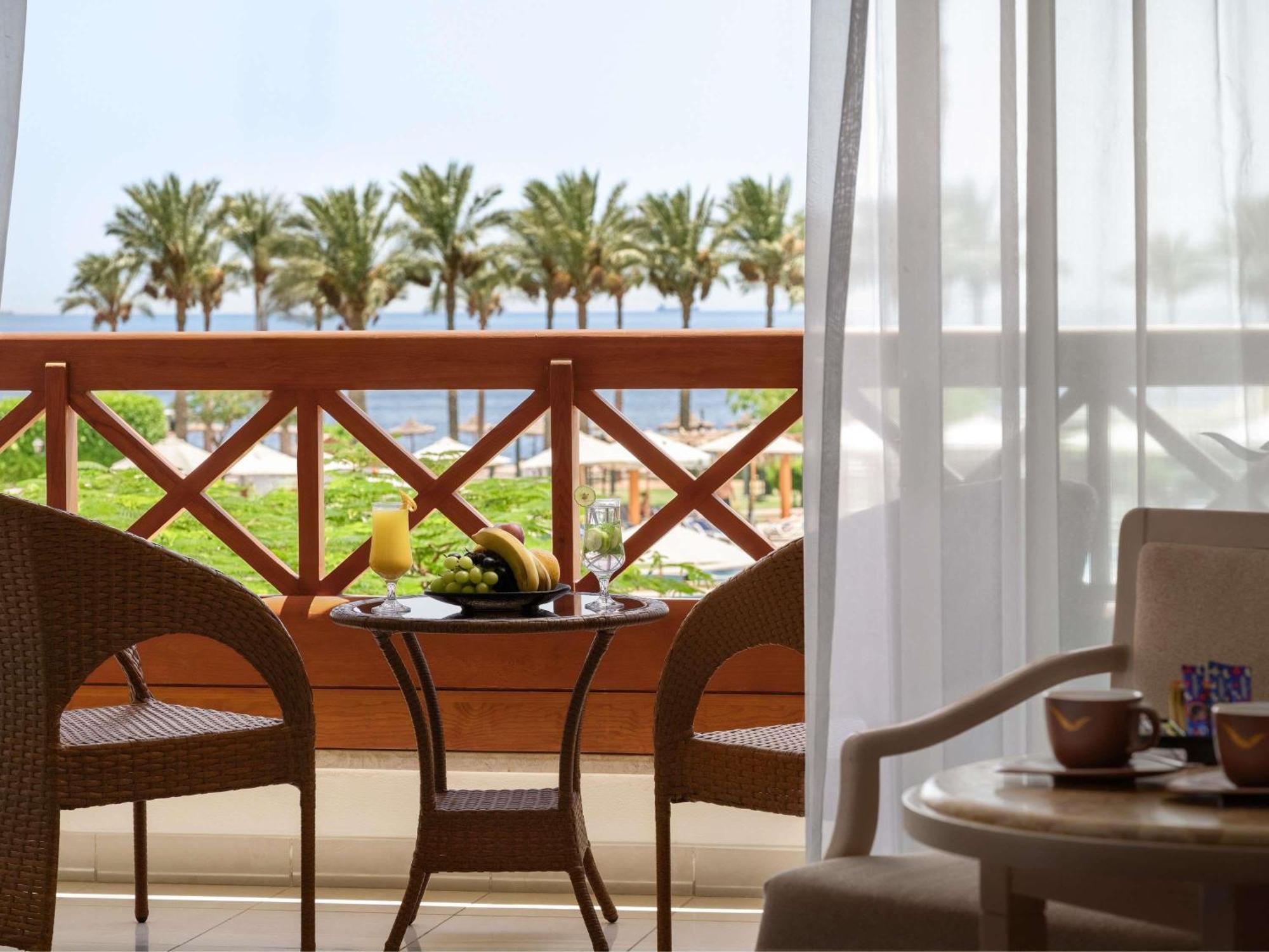 Classic Twin Room Sea Pool View